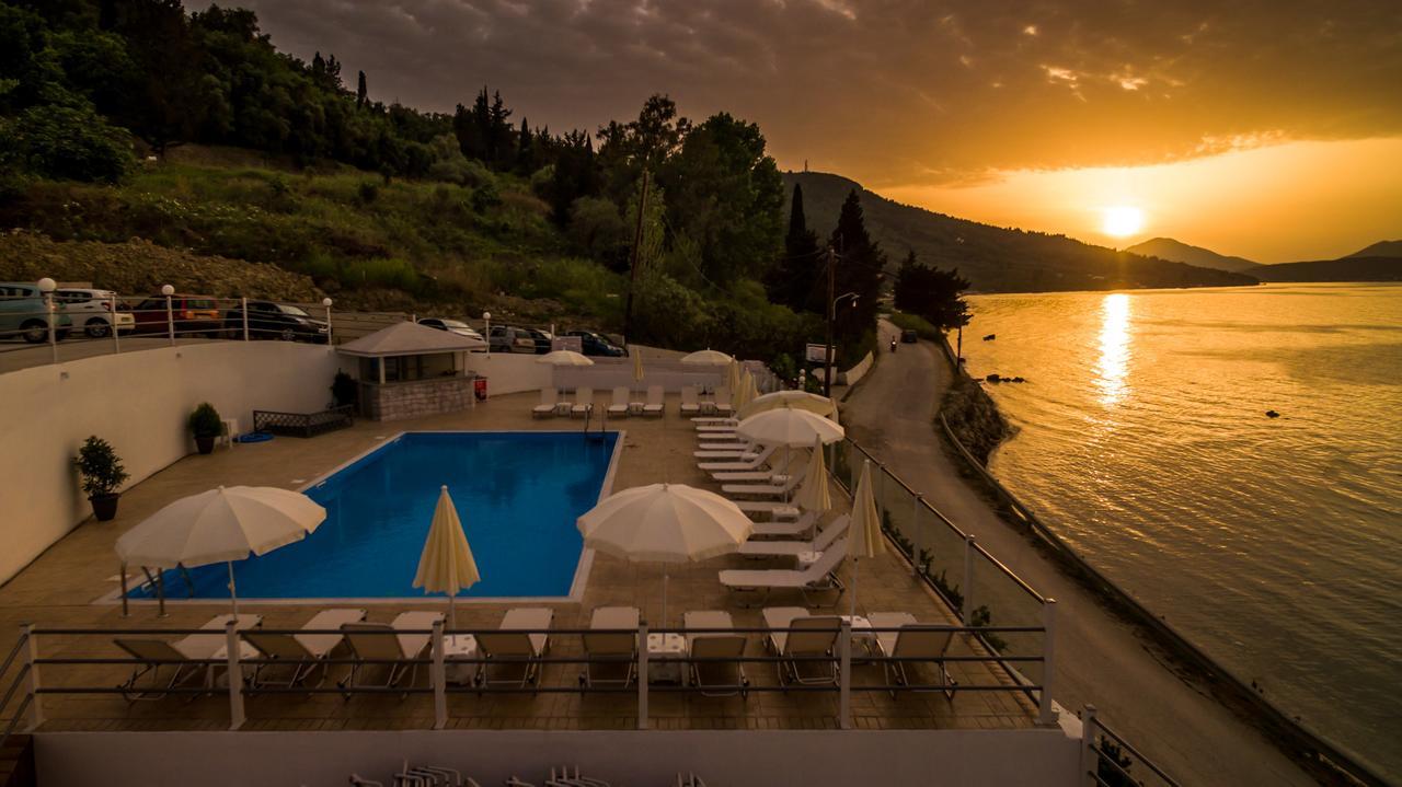 Отель Golden Sunset Букари Экстерьер фото